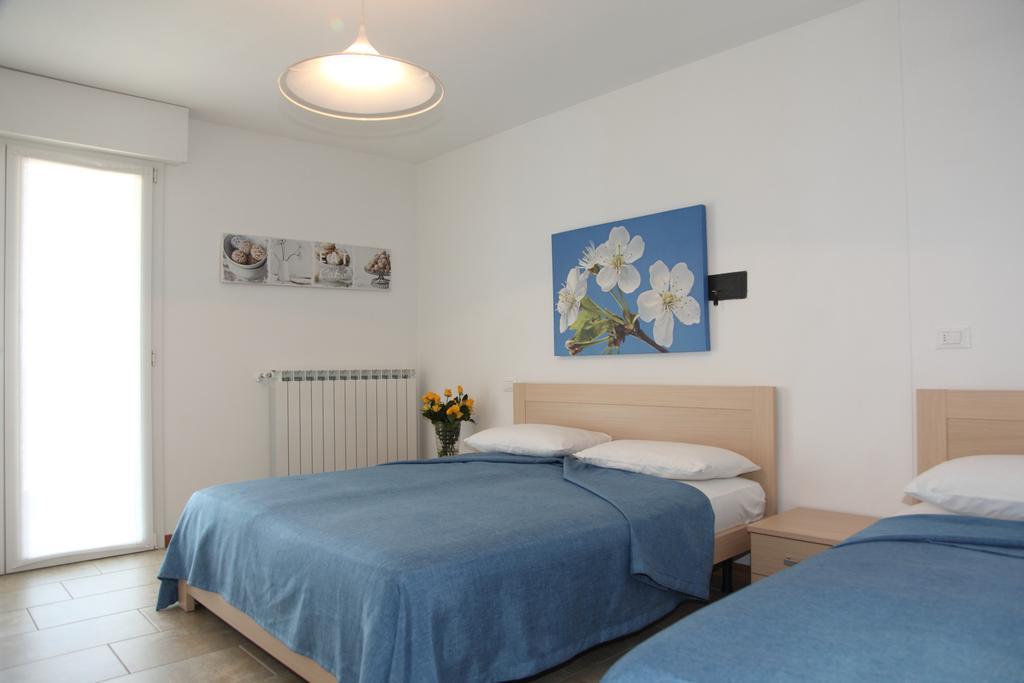 Villa Bruna Lignano Sabbiadoro Rum bild