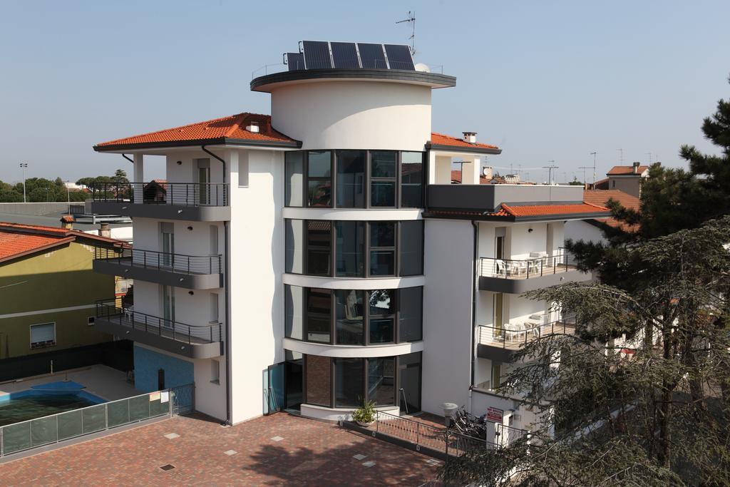 Villa Bruna Lignano Sabbiadoro Exteriör bild